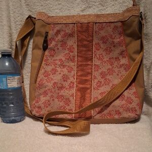 Elegant Floral Tan and Pink Shoulder‎ Bag